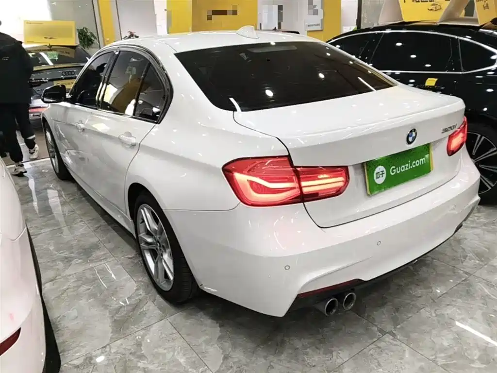BMW 3 Series 2019 320i M Sport Package фото 5