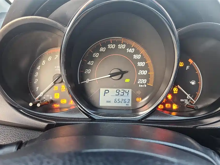Toyota YARiS L Zhi Xiang 2021 1.5L CVT Leading Edition фото 14