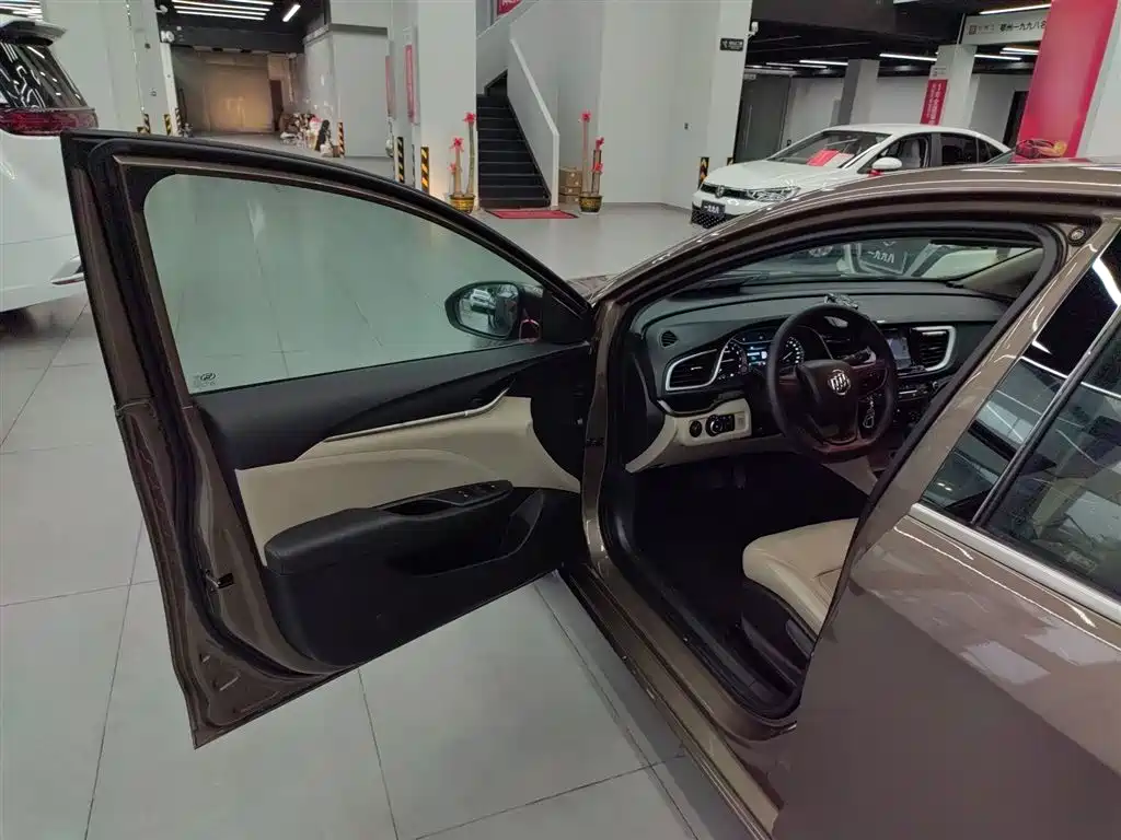 Buick Excelle 2016 15N Automatic Elite фото 16