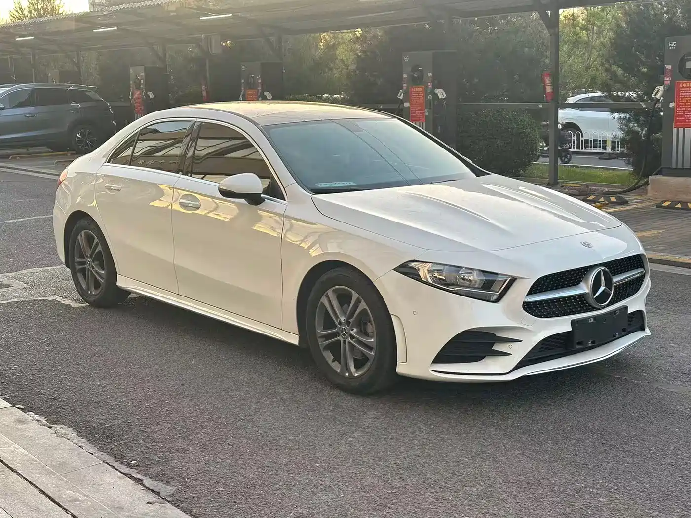 Mercedes-Benz A-Class 2021 A 180 L Sports Sedan фото 3