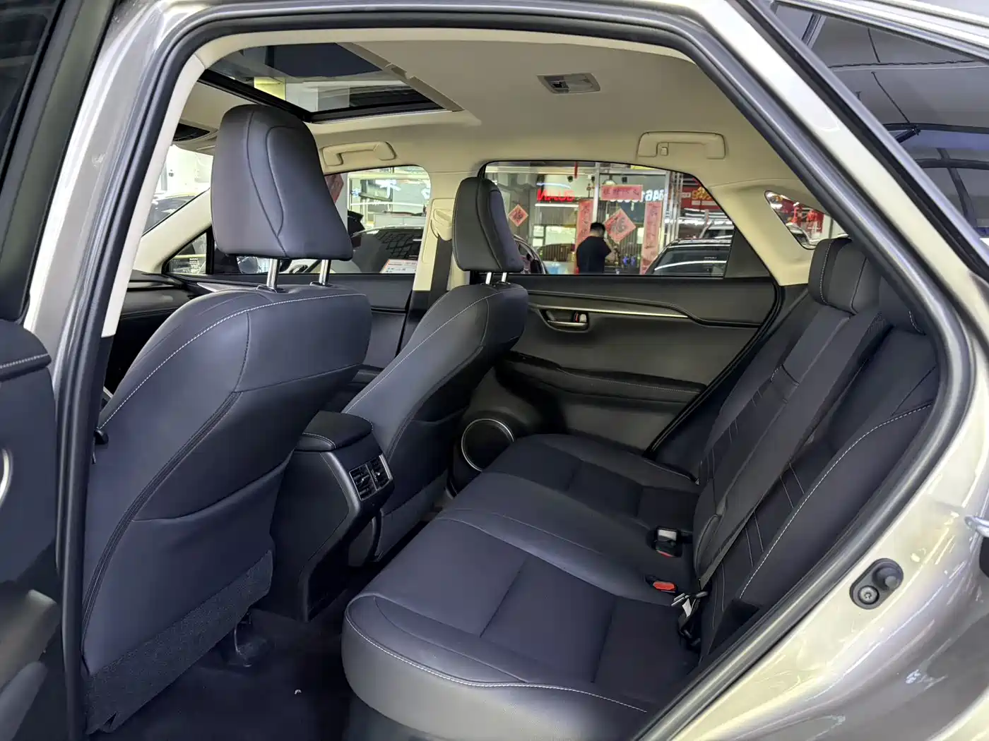 Lexus NX 2020 200 AWD F Sport China VI фото 9