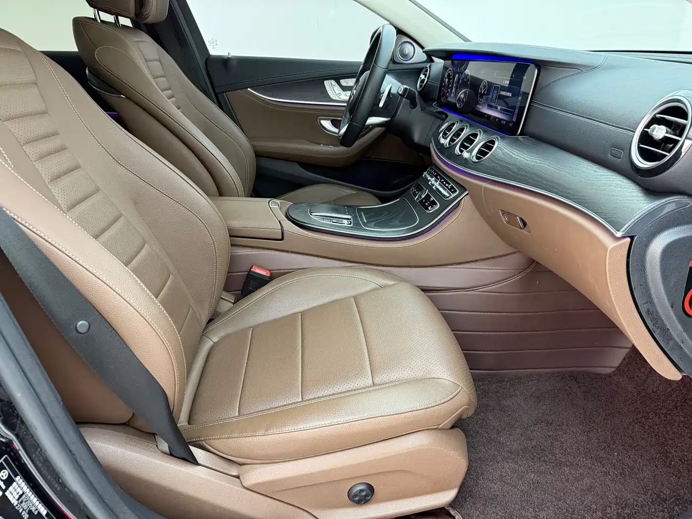 Mercedes-Benz E-Class 2020 E 300 L Fashion фото 14