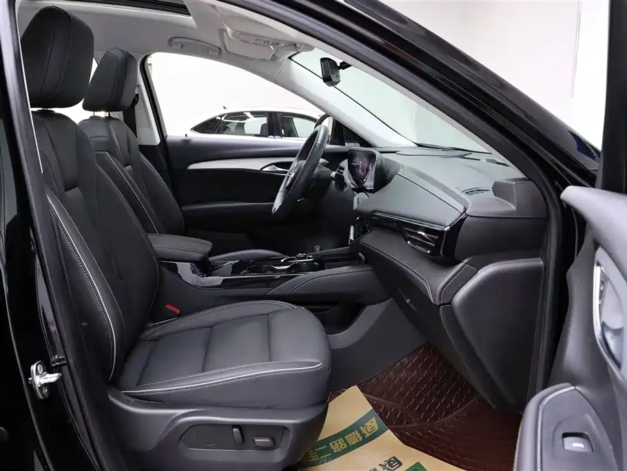 Buick Envision Plus 2025 Enclave Plus 28T 2WD Platinum Edition фото 19
