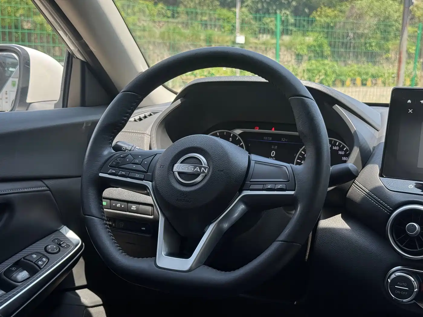 Фото 14 - Nissan Sylphy