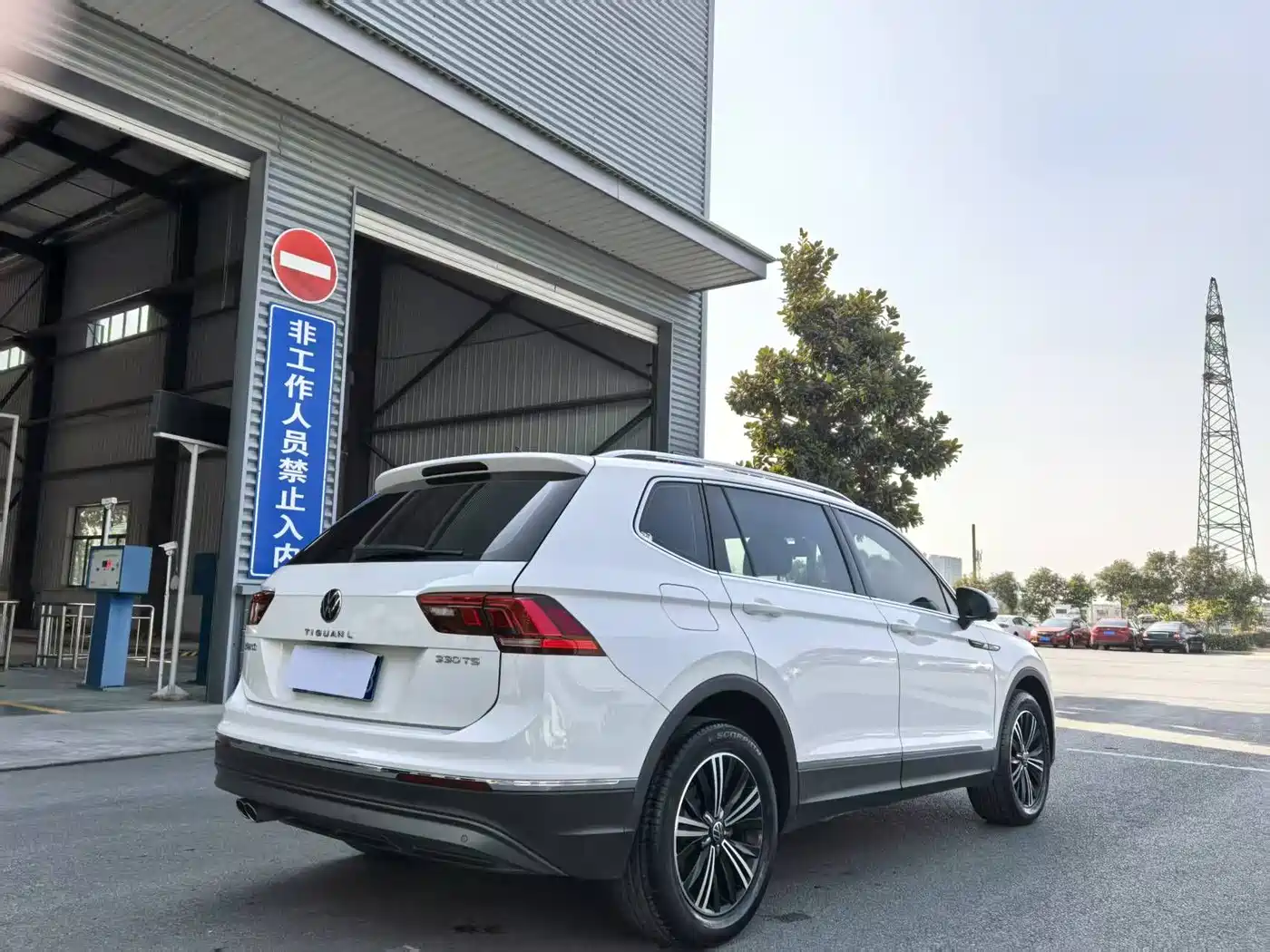 Volkswagen Tiguan L 2021 330TSI Automatic 2WD Comfort фото 6
