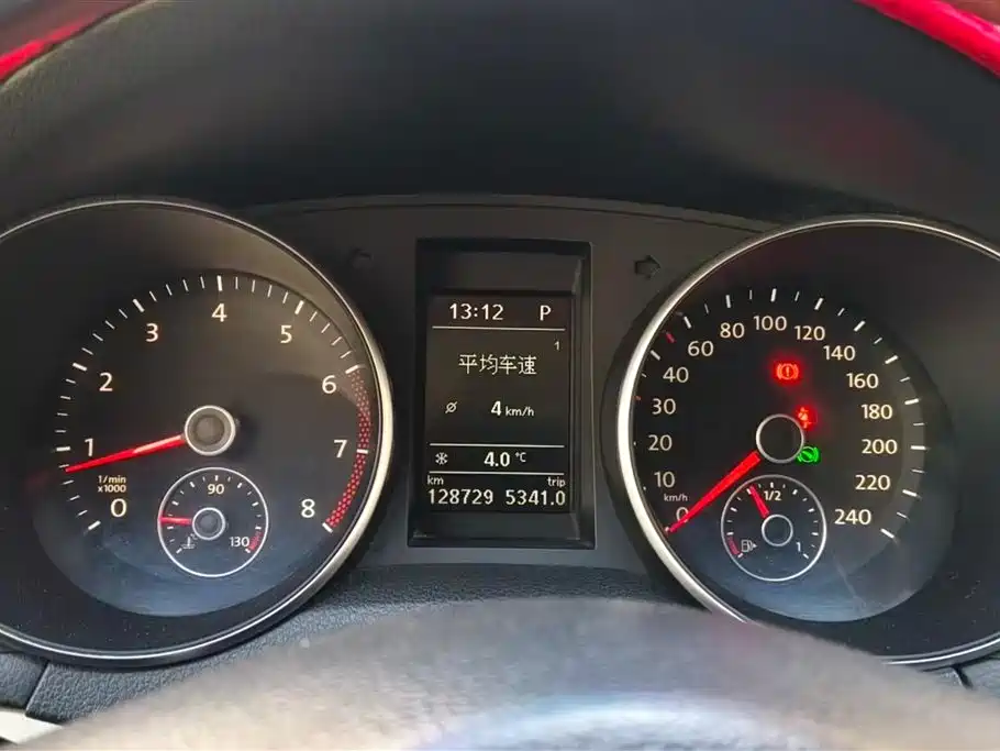 Volkswagen Golf 2011 1.4TSI Auto Luxury фото 14