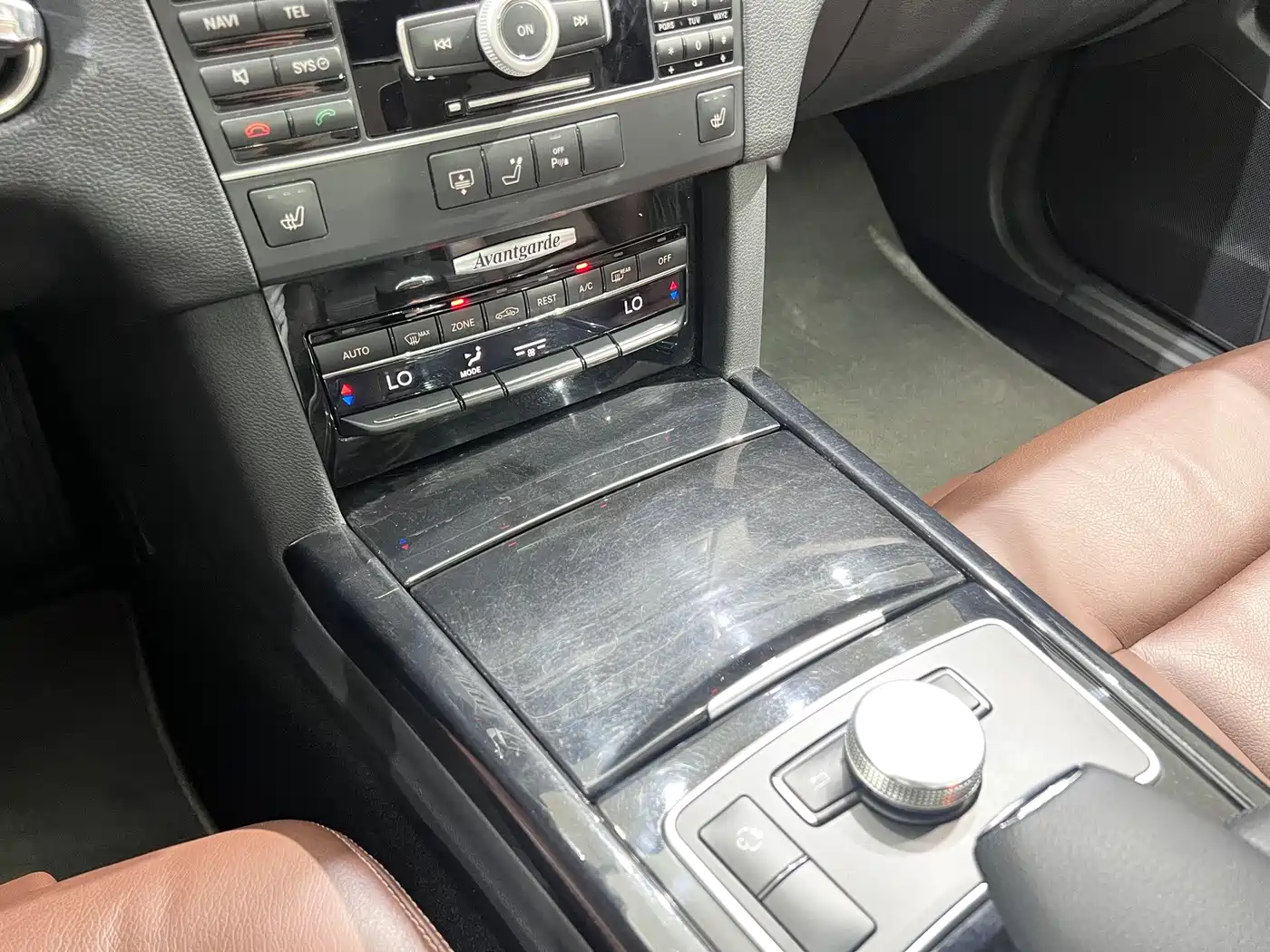 Mercedes-Benz E-Class 2010 2011 E 300 L Fashion Premium