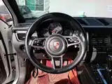 Photo 8 - Porsche Macan