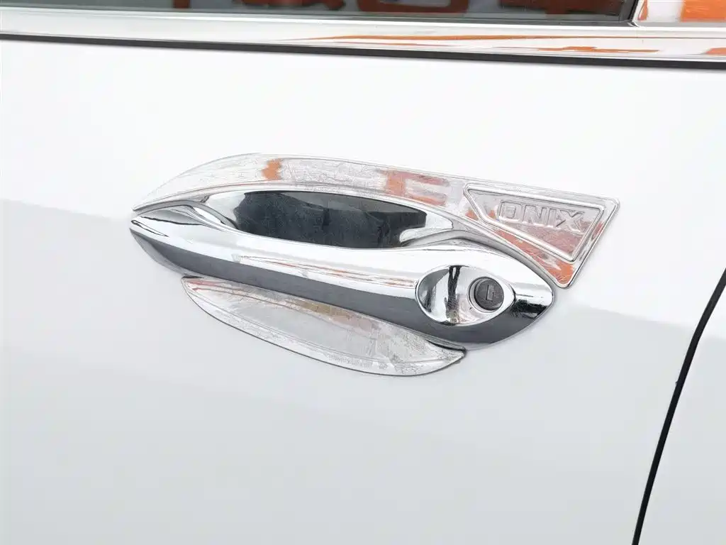 CHEVROLET KOVOZ