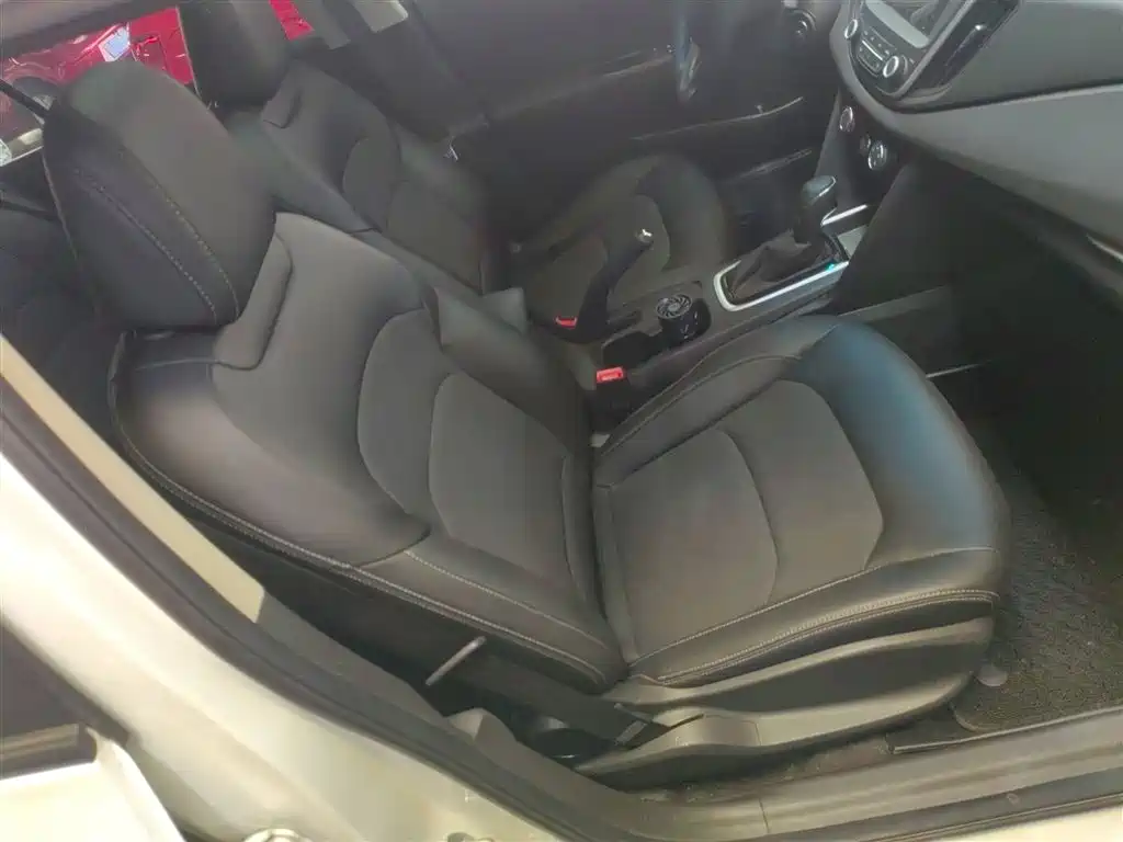 Chevrolet Cavalier 2019 320 Automatic Joy Edition фото 25