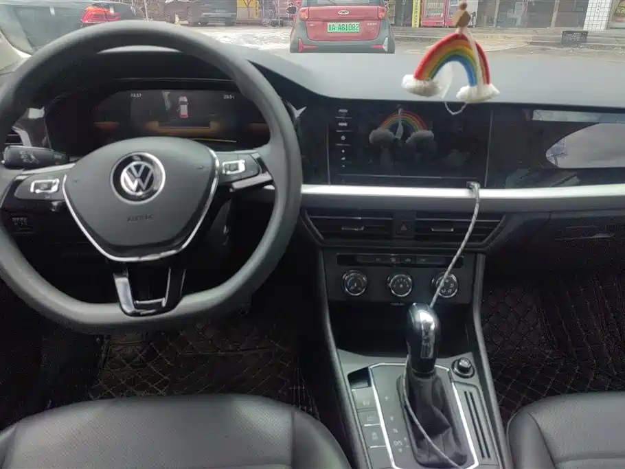 Volkswagen Lavida 2021 1.5L Auto Comfort Edition фото 12