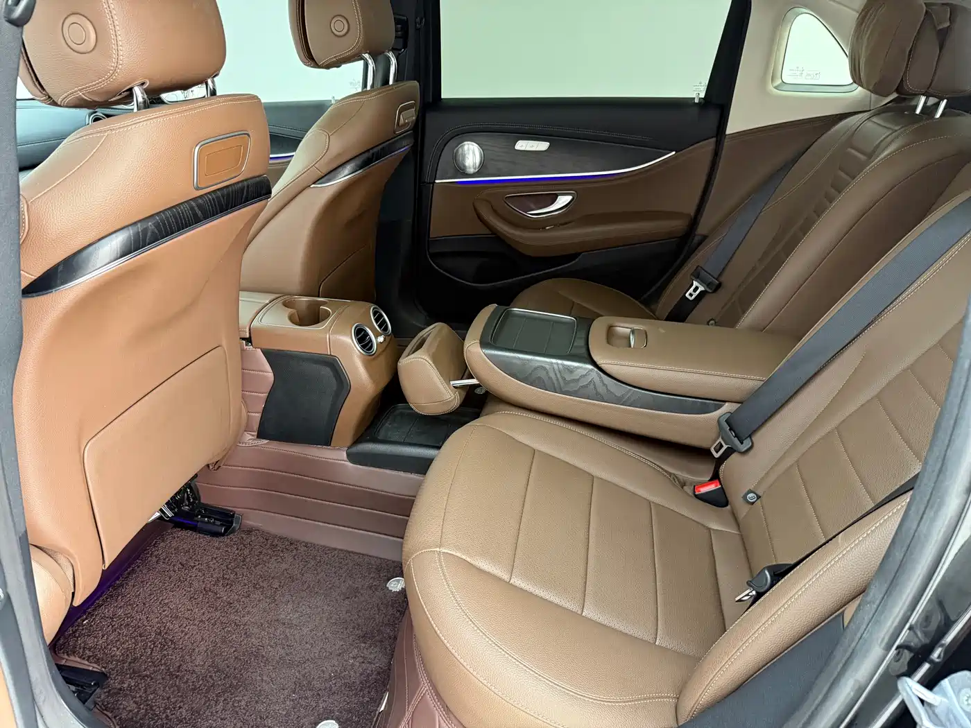 Mercedes-Benz E-Class 2020 E 300 L Fashion фото 8