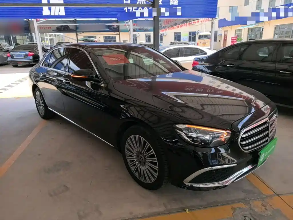 MERCEDES-BENZ E-CLASS