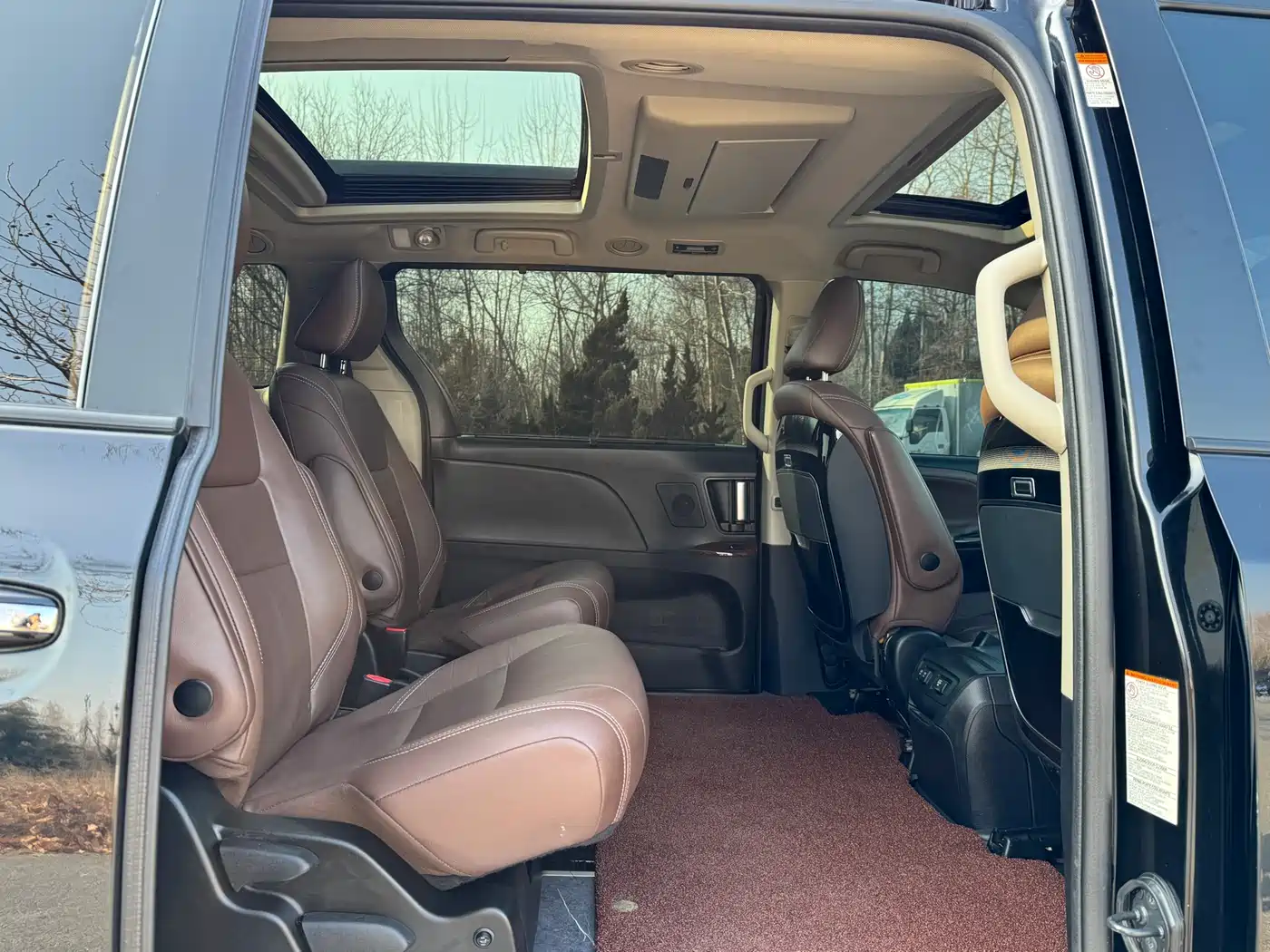 Toyota Sienna 2015 3.5L 4WD L фото 11