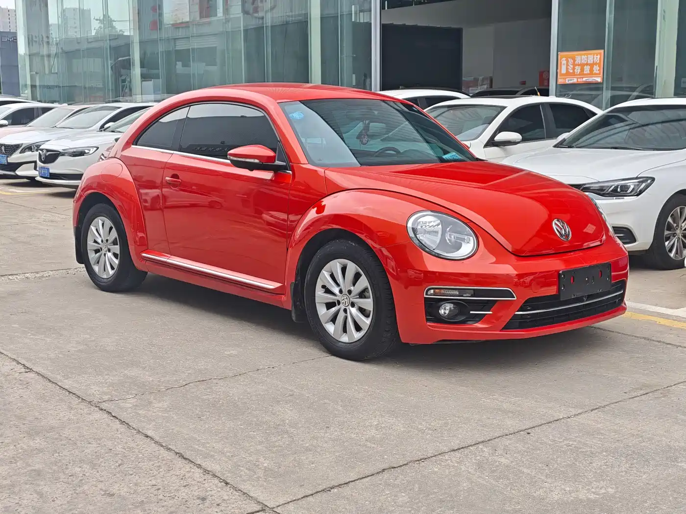 Volkswagen Beetle 2017 180TSI Enjoy фото 9