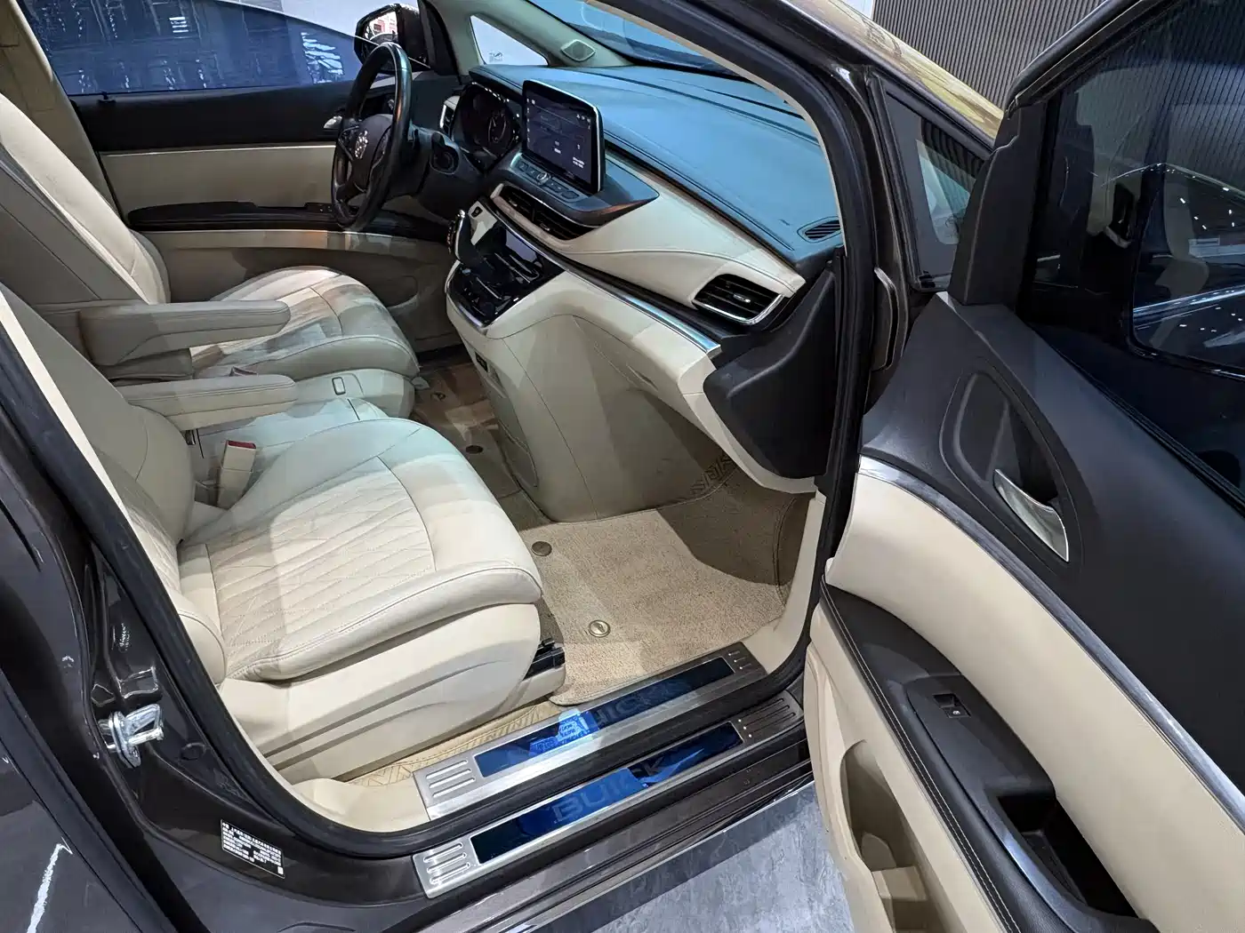 Buick GL8 2023 Land Business Class 652T Luxury фото 8