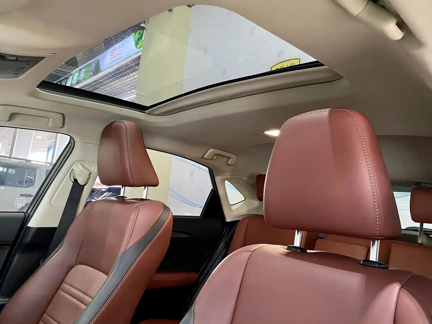 Lexus NX 2015 200t AWD F Sport фото 15