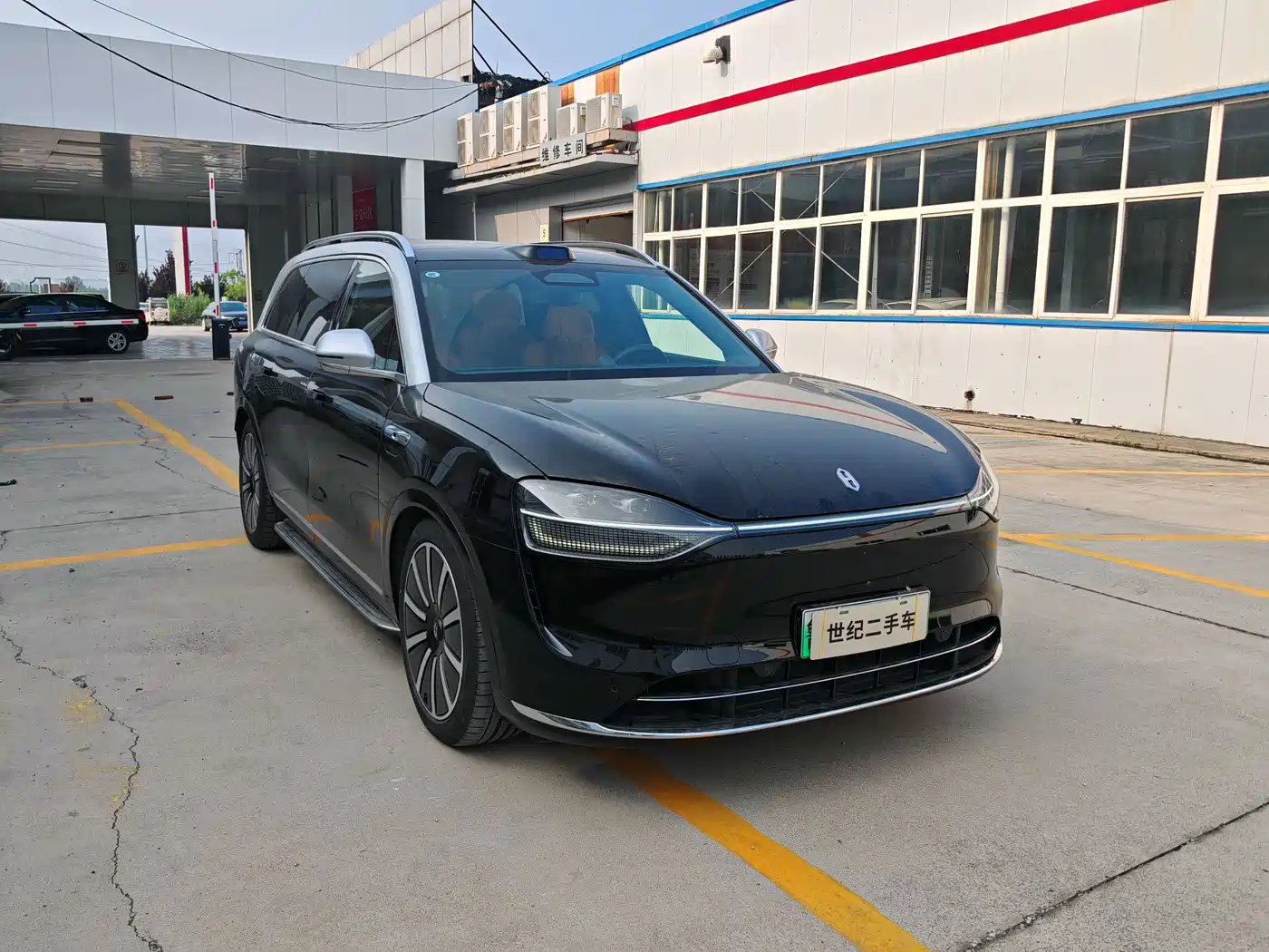 AITO Wenjie AITO M9 2024 Extended Range Ultra 42kWh 6-Seater фото 3