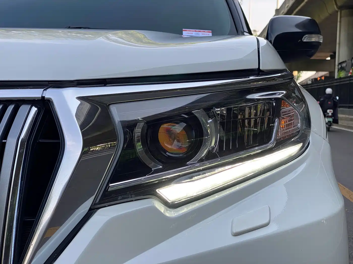 Toyota Prado 2018 3.5L Automatic TX-L Rear-mounted Spare Tire фото 11