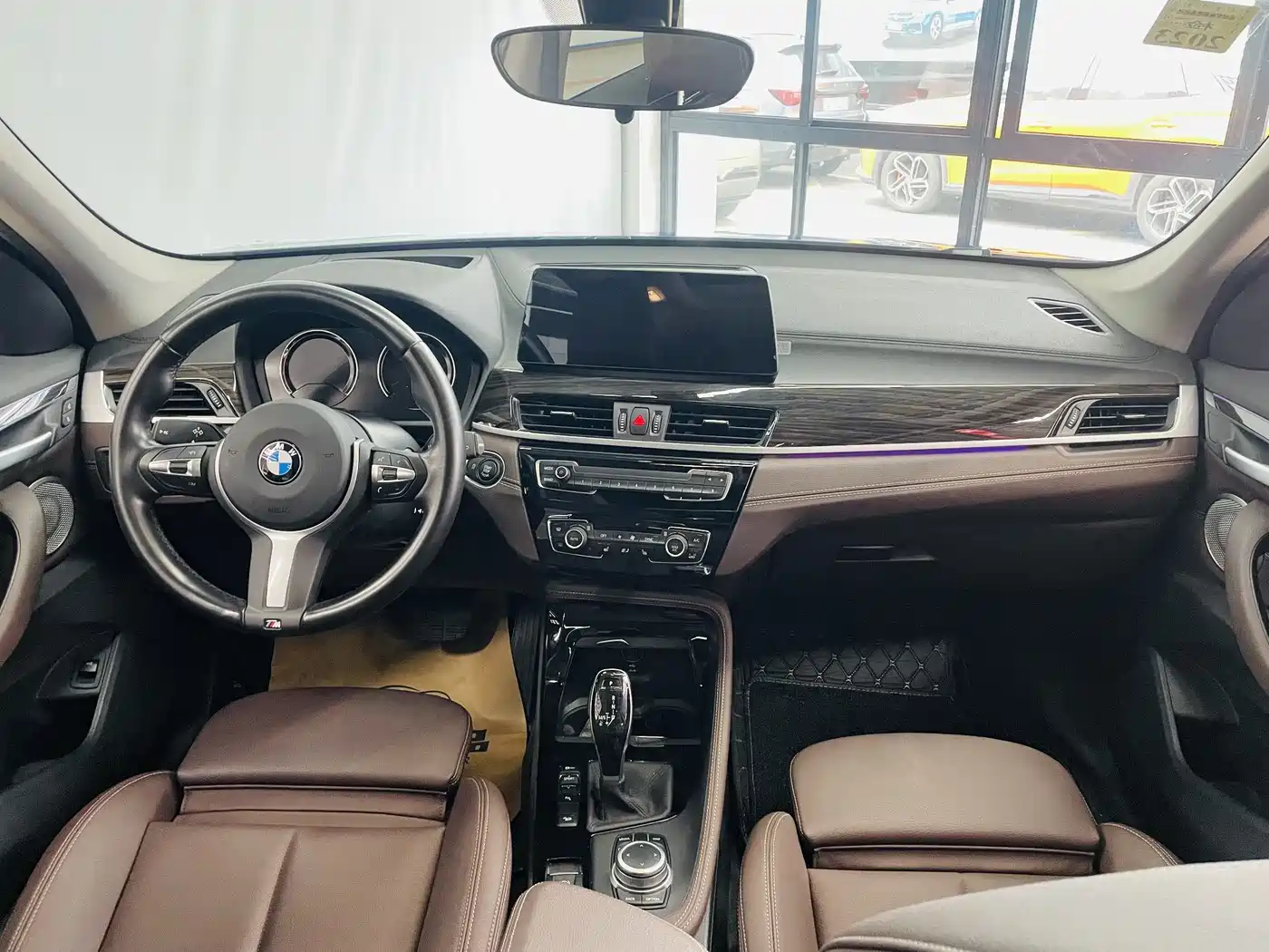 BMW X1 2021 xDrive25Li Exclusive фото 7