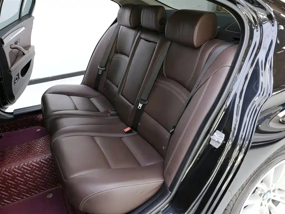 BMW 5 Series 2017 525Li Luxury Design Package фото 8