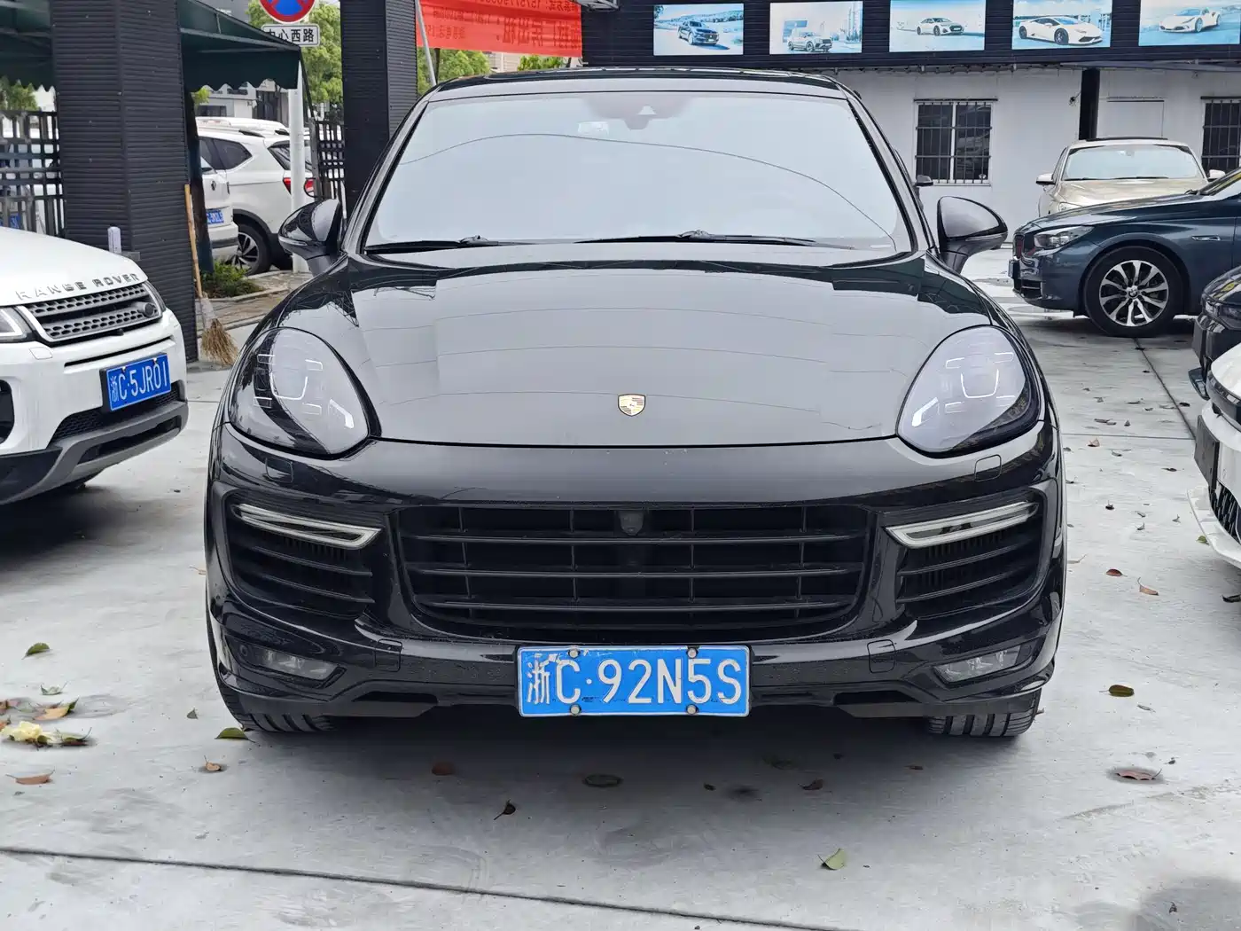 Porsche Cayenne 2016 Cayenne GTS 3.6T фото 2