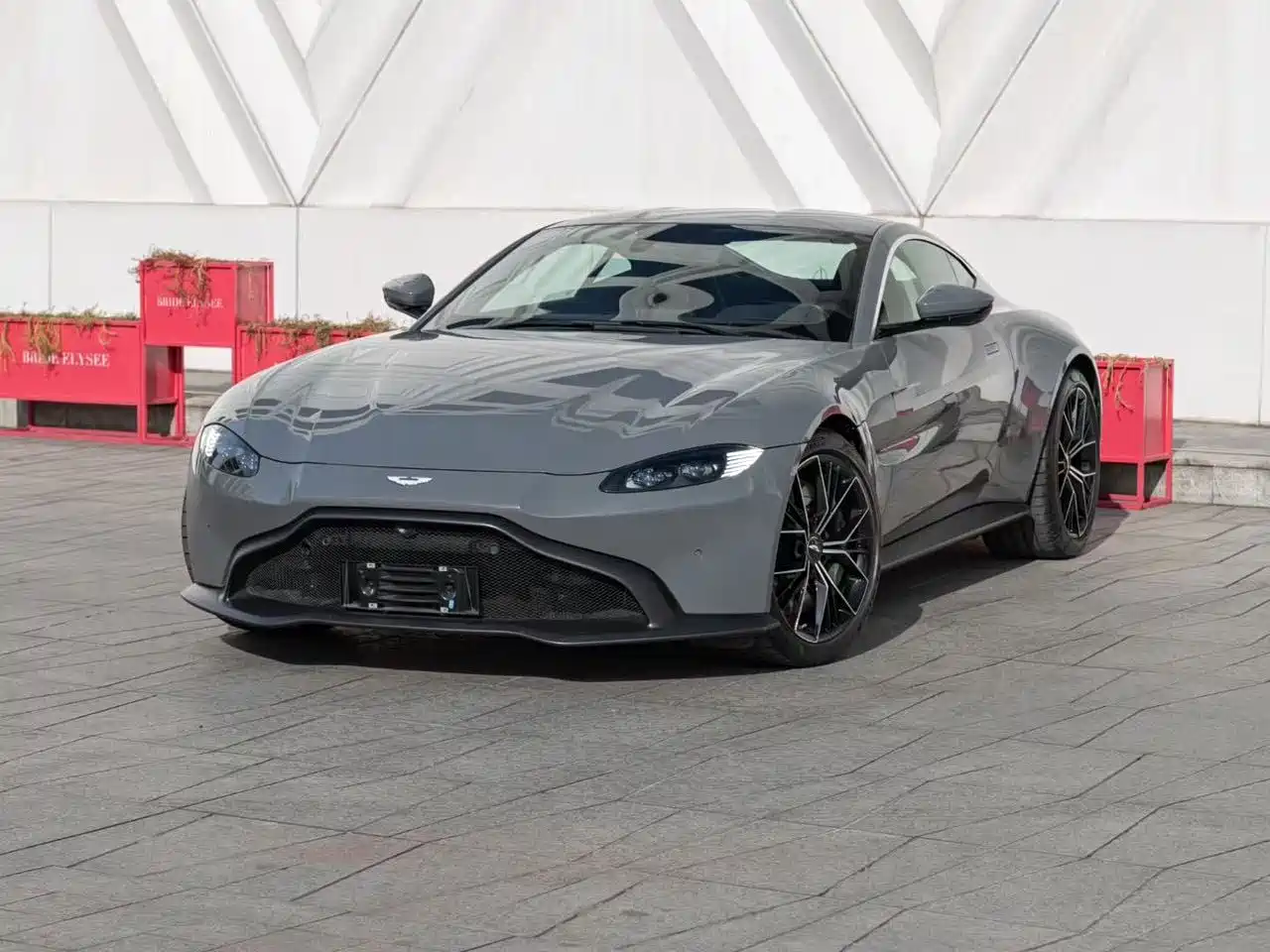 Aston Martin V8 Vantage 2022 2020 4.0T V8 Coupe