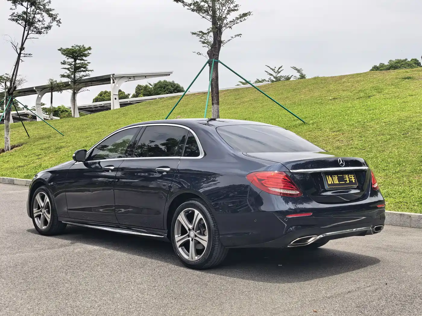 Mercedes-Benz E-Class 2016 E 200 L Sport Type фото 15