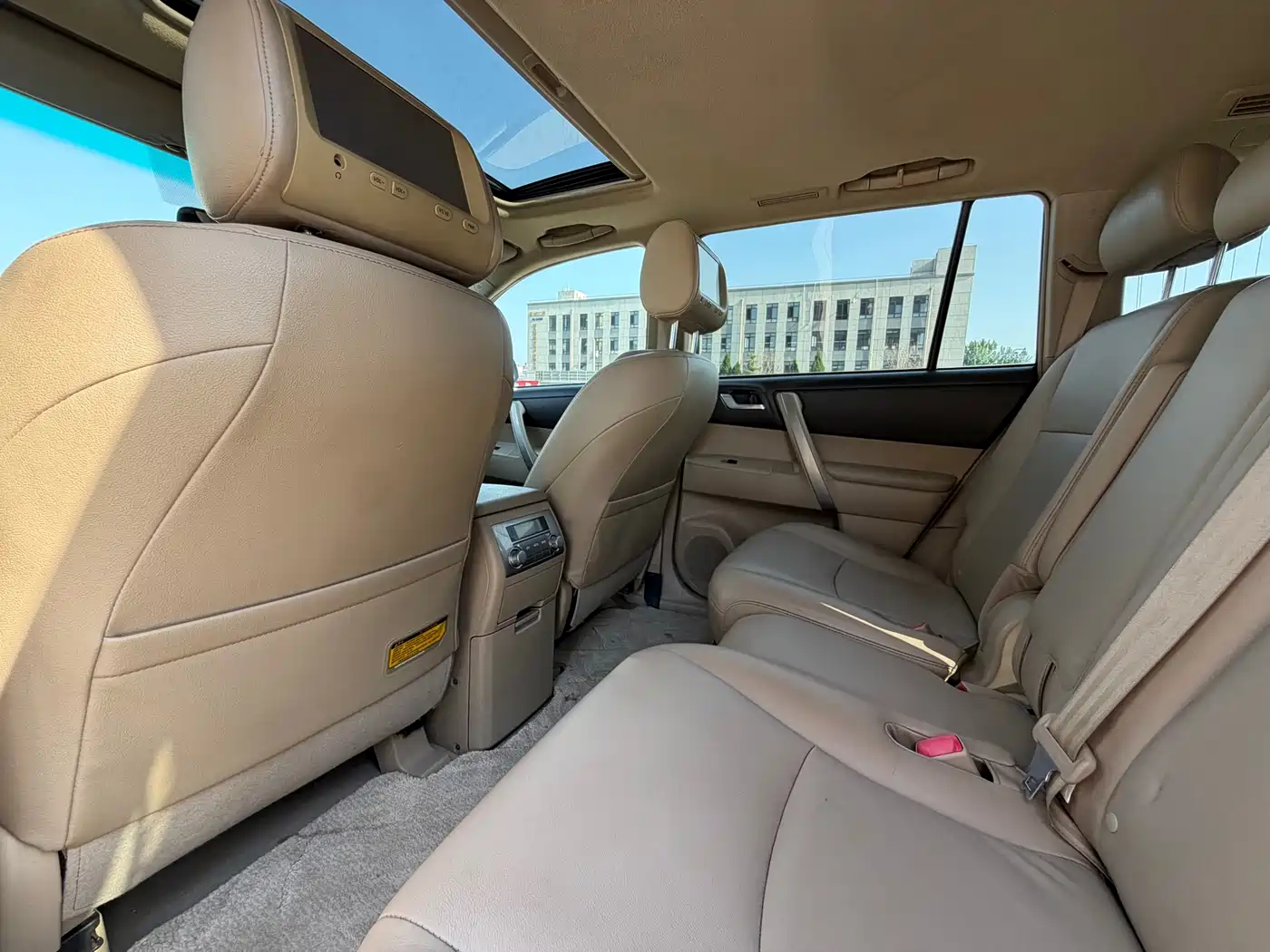 Toyota Highlander 2012 2.7L 2WD 7-Seater Luxury Edition фото 8