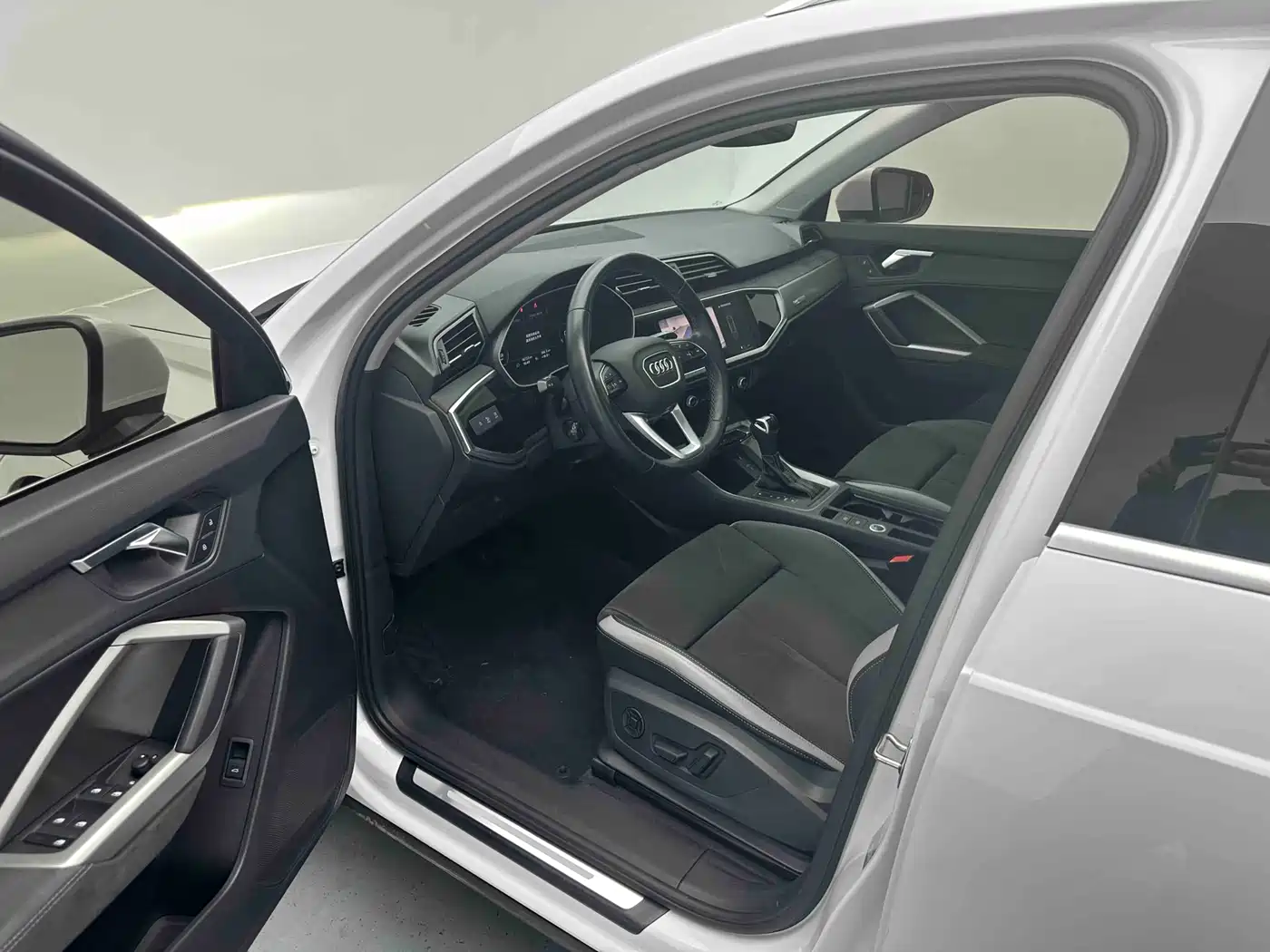 Audi Q3 2022 35 TFSI Progressive Dynamic фото 9
