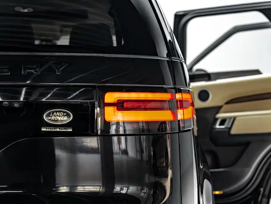 Land Rover Discovery 2019 3.0 SC V6 HSE фото 36