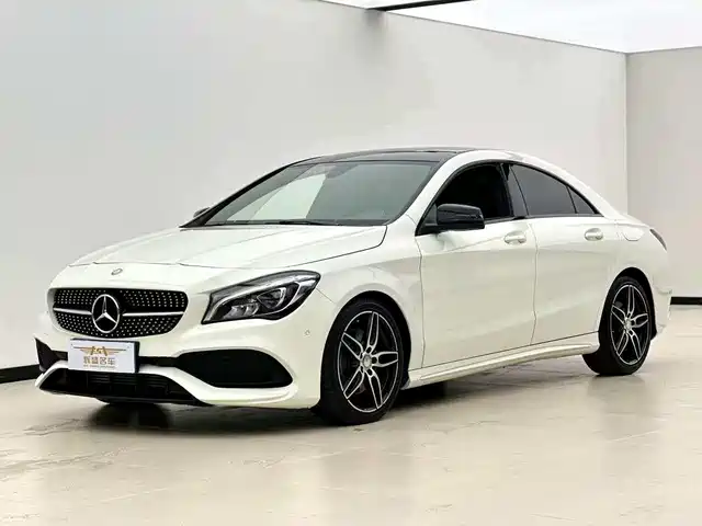 MERCEDES-BENZ CLA