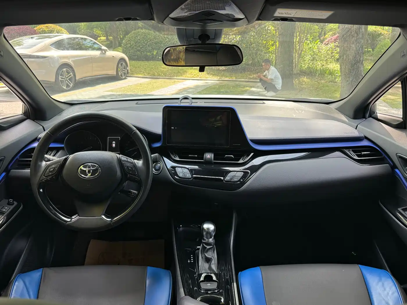 Toyota C-HR 2018 2.0L Luxury Edition China V фото 7