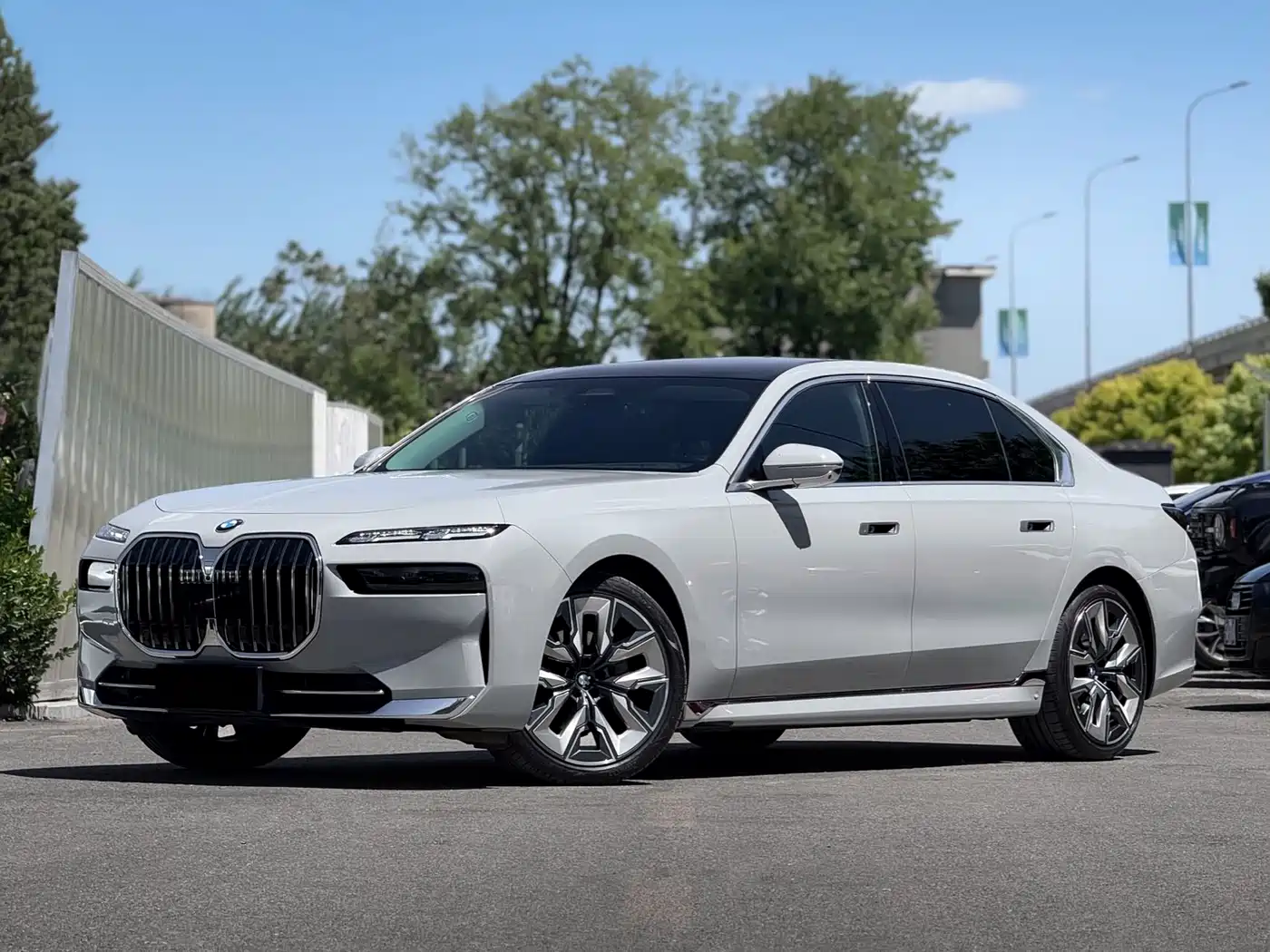BMW 7 Series 2023 Model 735Li Luxury Package