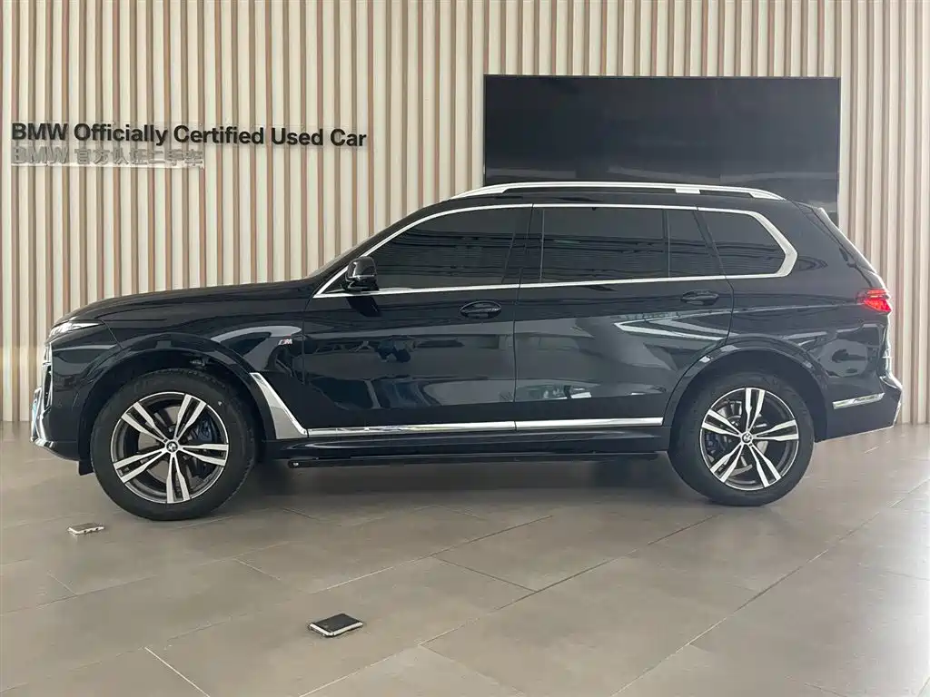 Фото 3 - BMW X7