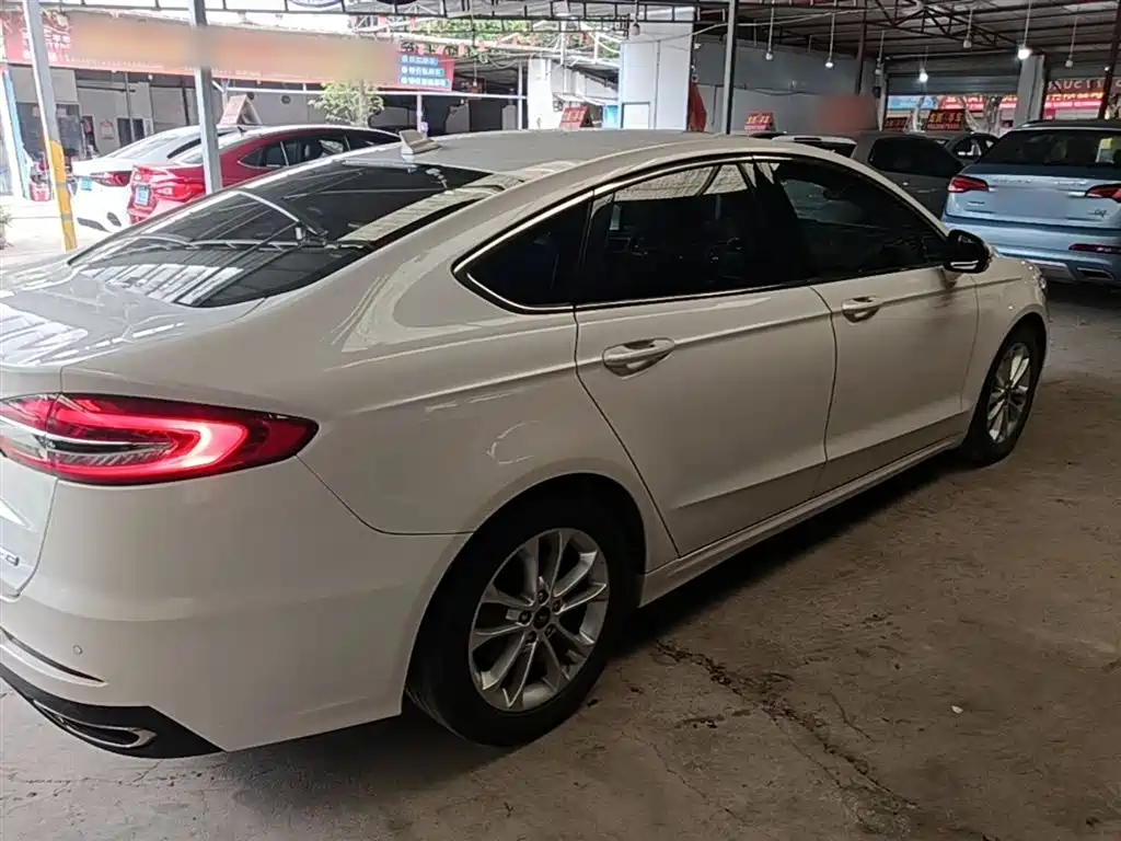 FORD MONDEO