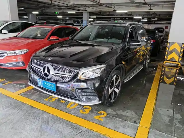 Mercedes-Benz GLC 2018 Facelift GLC 260 4MATIC Luxury — фото 1