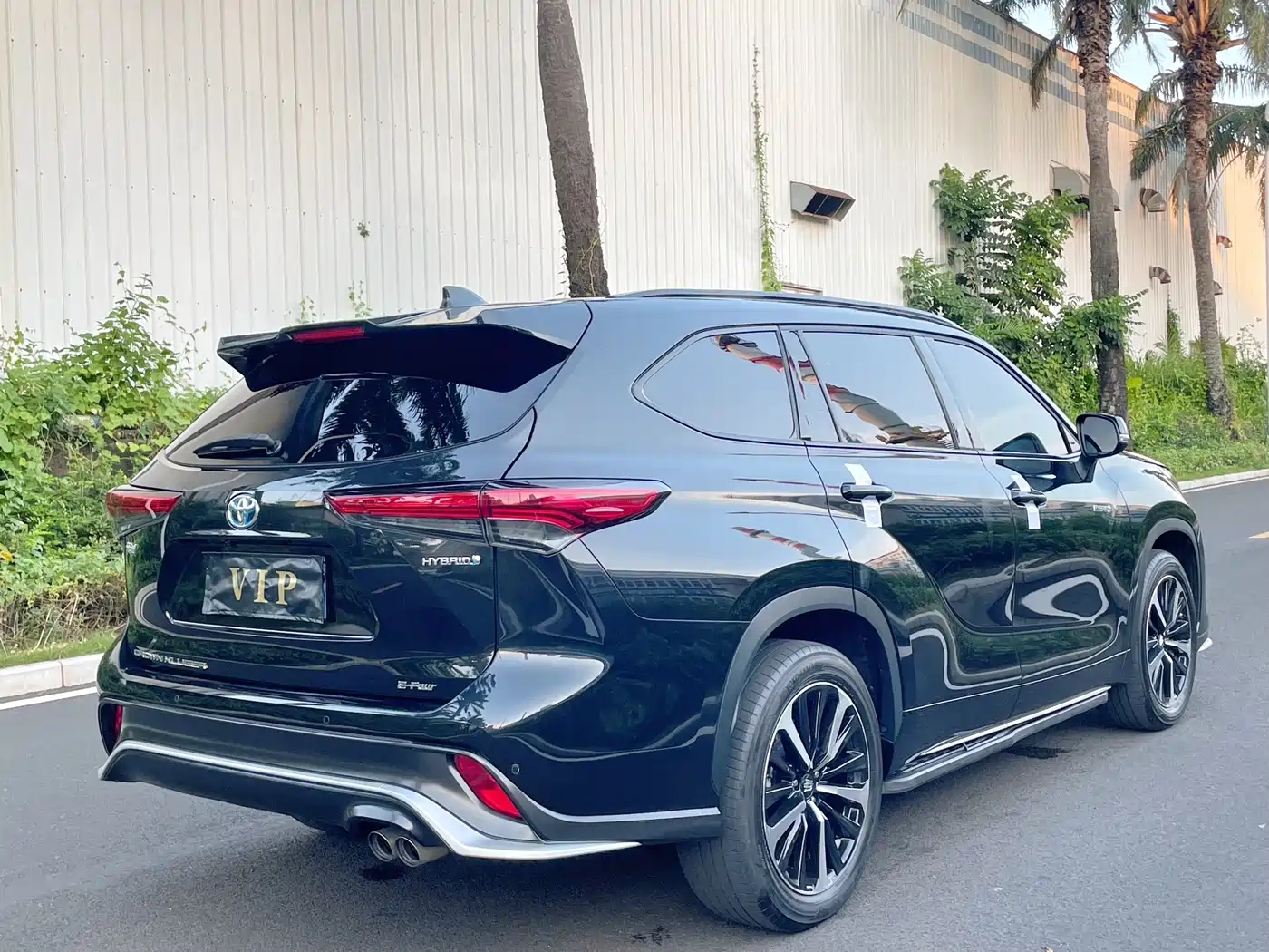 Toyota Crown Kluger 2023 2.5L HEV AWD Premium Edition фото 8