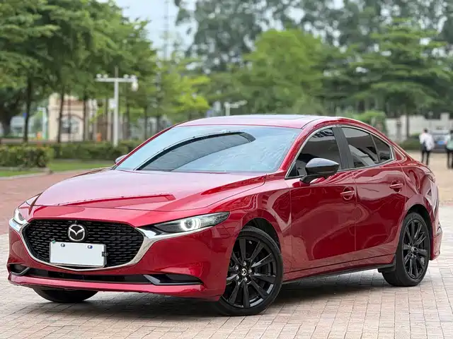 Mazda Mazda3 Axela 2023 2.0L Automatic Premium Edition — фото 1