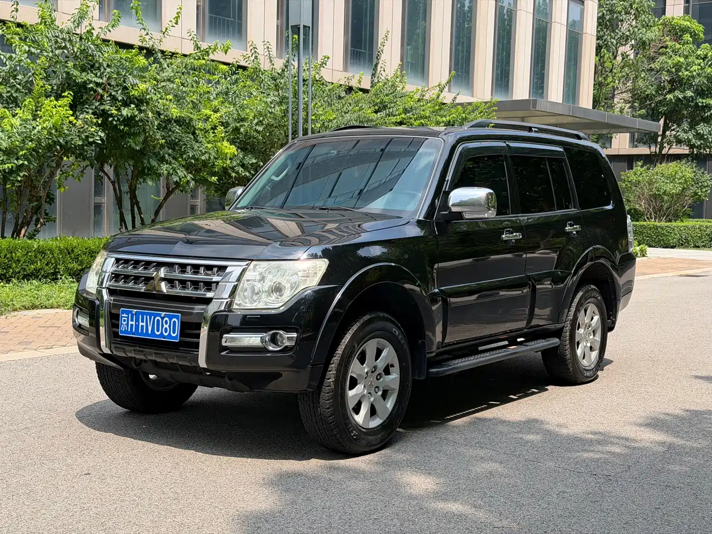 Mitsubishi Pajero (Import) 2015 3.0L Automatic Elite Premium Edition China IV