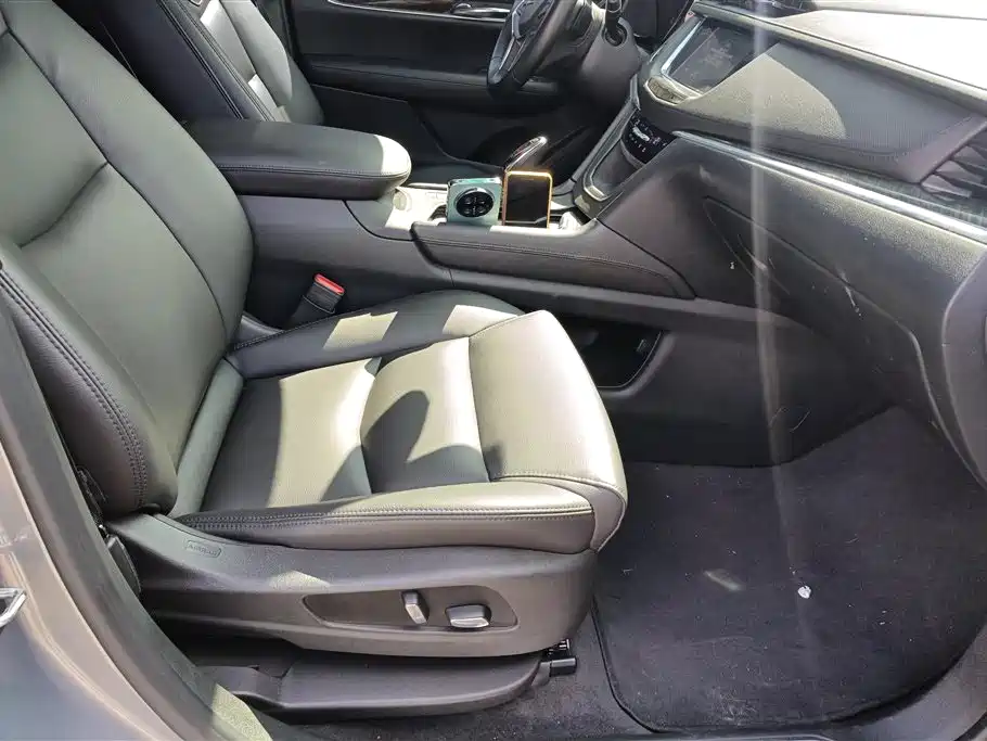 Cadillac XT5 2018 28E AWD Technology Model фото 8