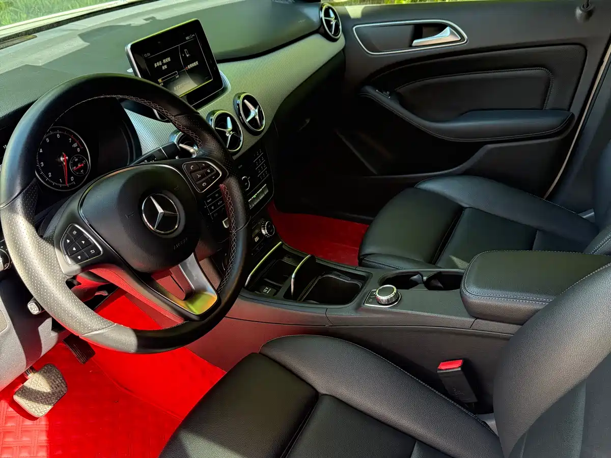 Mercedes-Benz B-Class 2015 B 200 Style фото 5