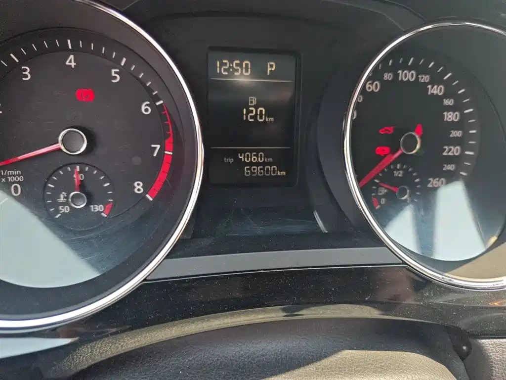 Volkswagen Sagitar 2017 230TSI Automatic Comfort фото 5