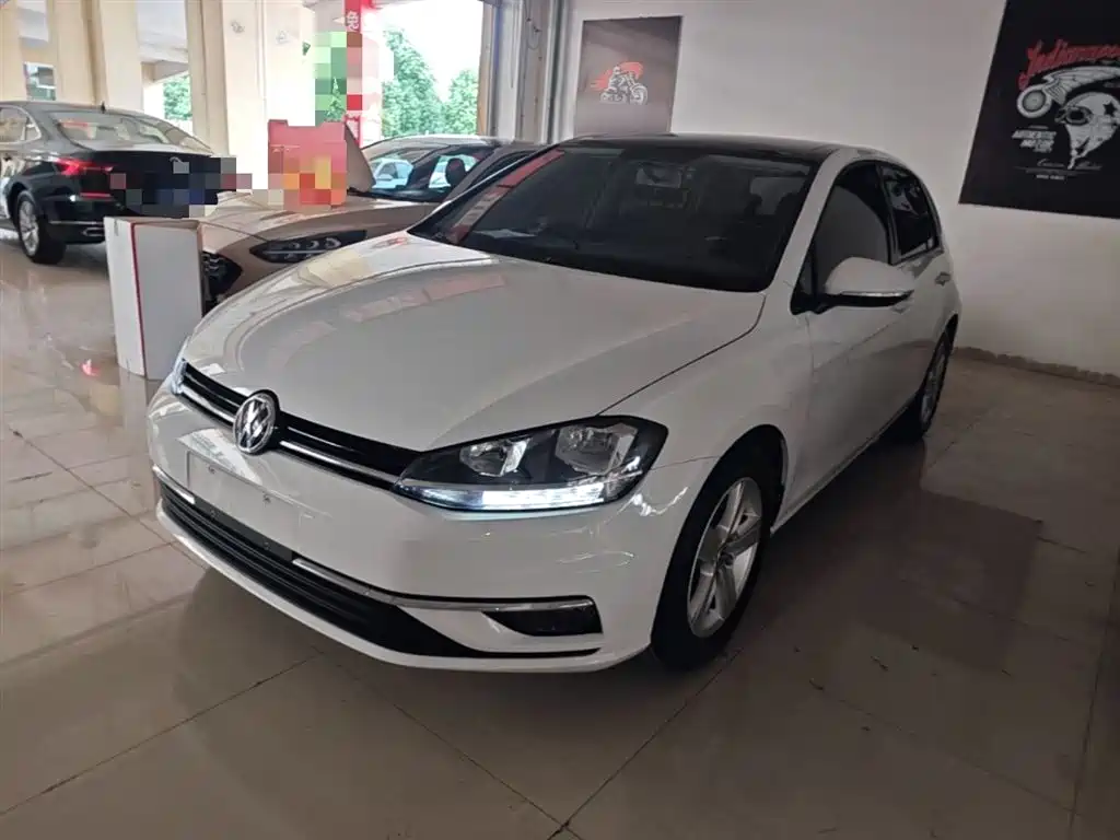 Volkswagen Golf 2018 230TSI Automatic Comfort фото 2