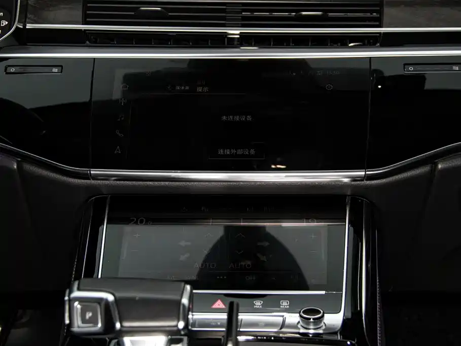 Audi A8 2023 A8L 50 TFSI quattro Exclusive фото 25