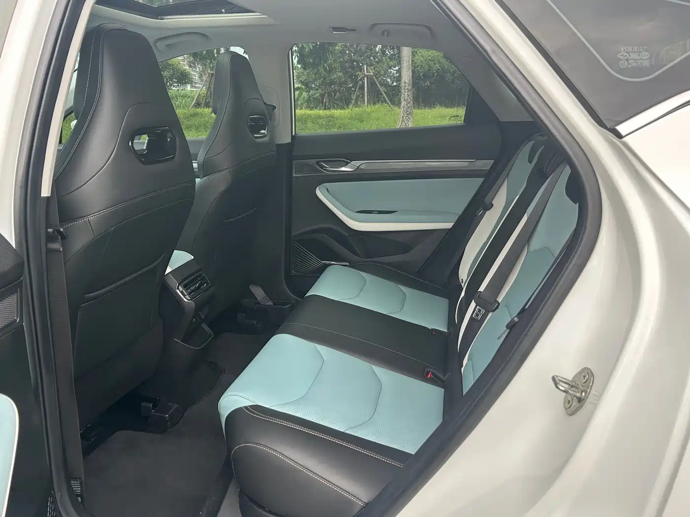 Geely Emgrand S 2022 2022 1.4T CVT Crossover Player