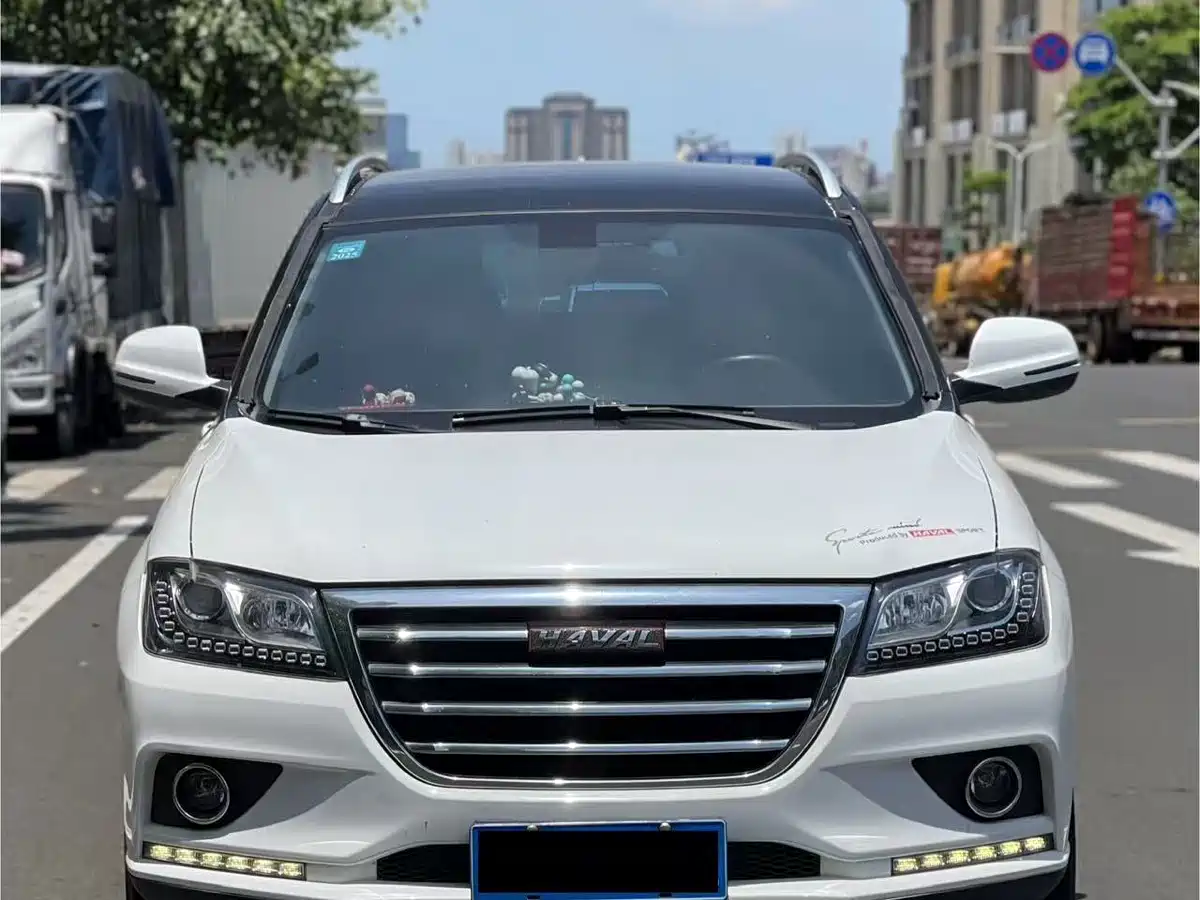 Haval H2 2015 1.5T Automatic 2WD Elite Edition фото 2