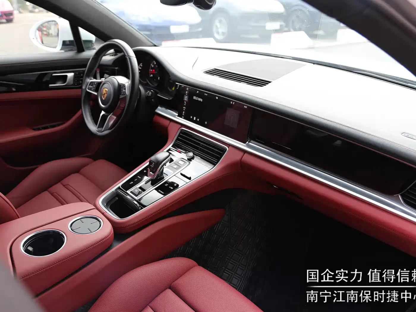 Porsche Panamera 2019 Panamera 4 Executive Long Wheelbase 2.9T фото 18