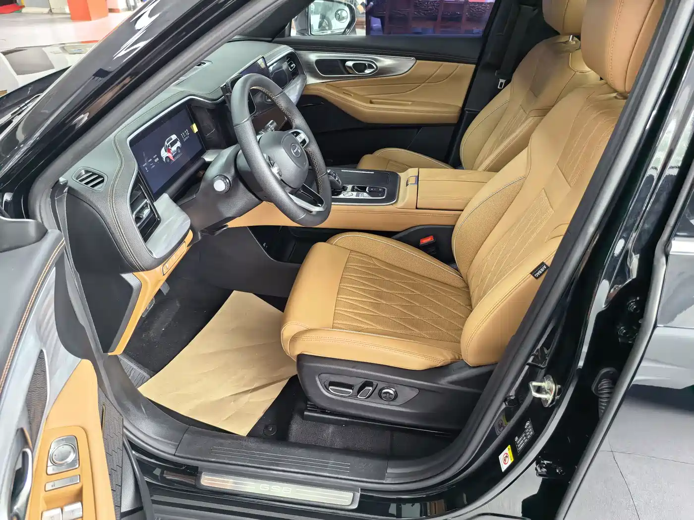 GAC Trumpchi Trumpchi GS8 2025 Pilot Series 2.0TGDI 2WD Luxury Edition 5-seater фото 7
