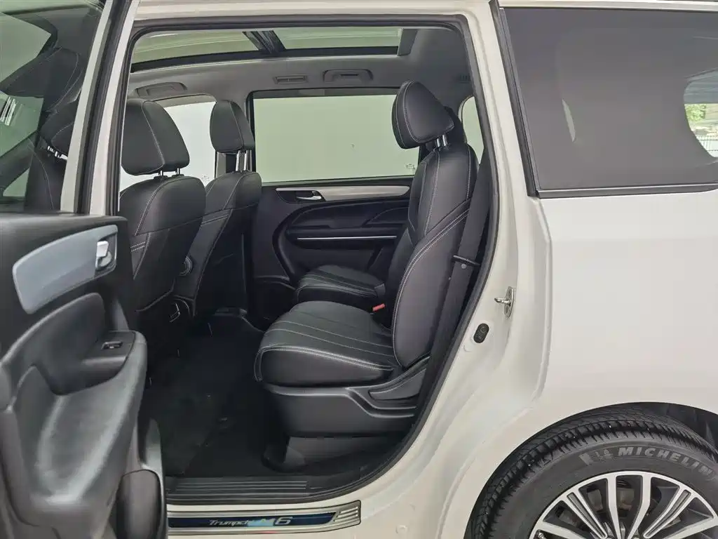 GAC Trumpchi Trumpchi M6 2021 270T DCT Luxury Edition (7-seater) фото 15